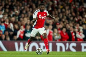 托马斯性侵案当事女性：未满18岁，2021年向阿森纳同步指控遭无视