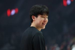 马健：开拓者的目标看来是季后赛 希望杨瀚森逐渐适应NBA的节奏